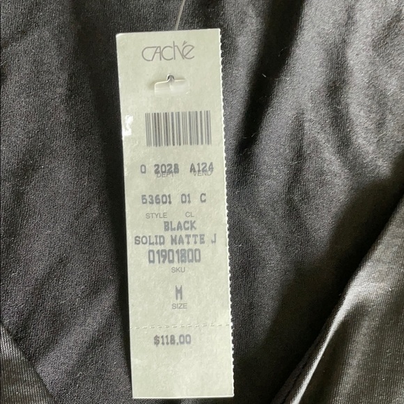 Cache Black Top - Picture 3 of 8